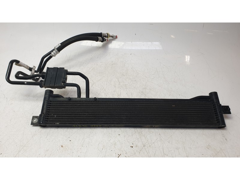 Recambio de radiador caja cambios para jeep cherokee limited 4wd referencia OEM IAM 68165900AE  