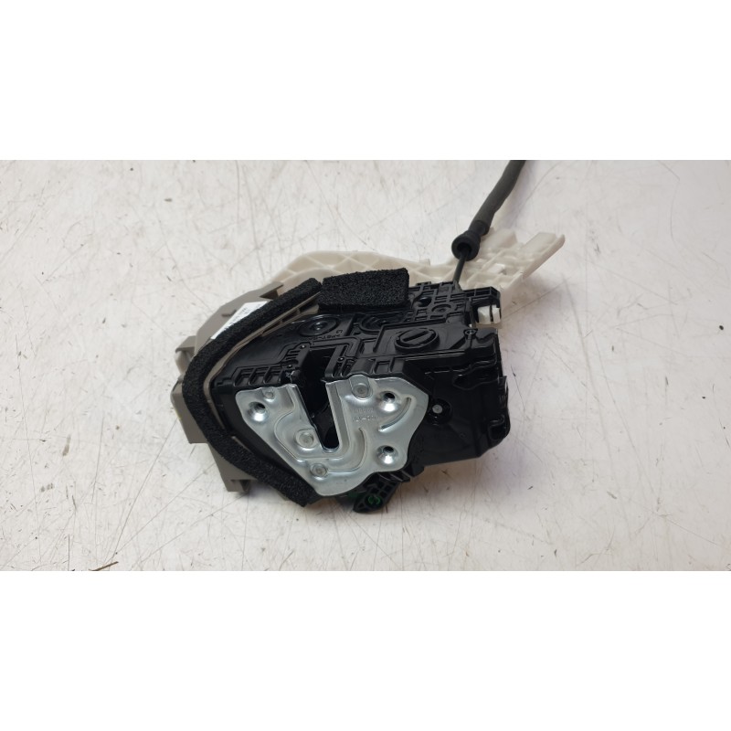 Recambio de cerradura puerta trasera izquierda para kia ceed tourer (cd) 1.0 t-gdi referencia OEM IAM 81410J7000  