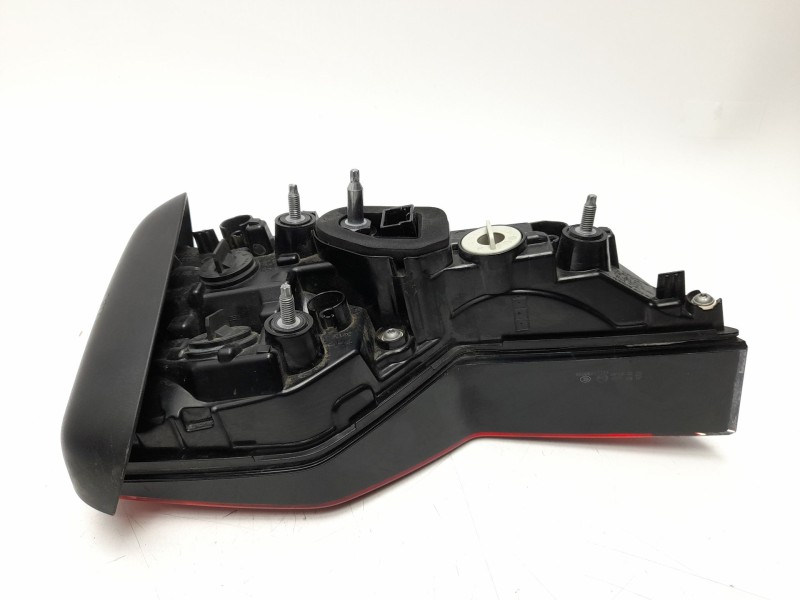 Recambio de piloto trasero derecho interior para audi a4 b9 avant (8w5, 8wd) 2.0 tdi referencia OEM IAM 8W9945076  