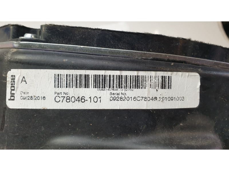 Recambio de elevalunas trasero derecho para jeep cherokee limited 4wd referencia OEM IAM 68227458AB  