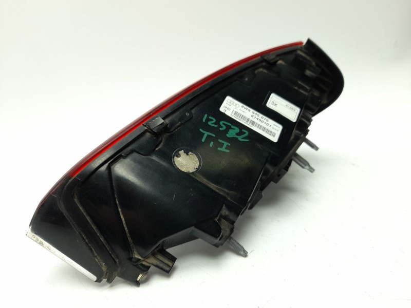 Recambio de piloto trasero izquierdo interior para audi a4 b9 avant (8w5, 8wd) 2.0 tdi referencia OEM IAM 8W9945075  
