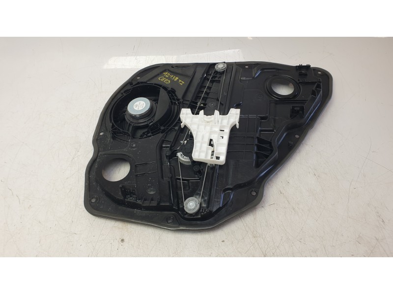 Recambio de motor elevalunas trasero izquierdo para kia ceed tourer (cd) 1.0 t-gdi referencia OEM IAM 83470J7000  