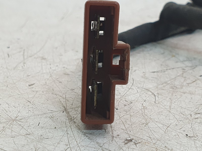 Recambio de regulador de corriente para ktm 125 duke referencia OEM IAM JU402001  