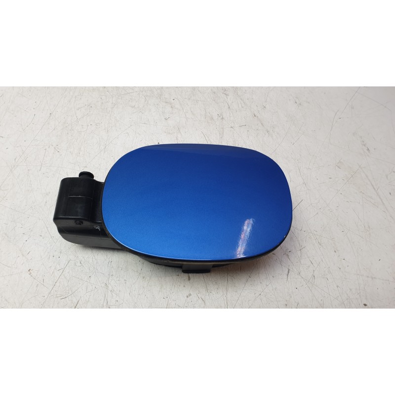 Recambio de tapa exterior combustible para kia ceed tourer (cd) 1.0 t-gdi referencia OEM IAM 69513J7200  