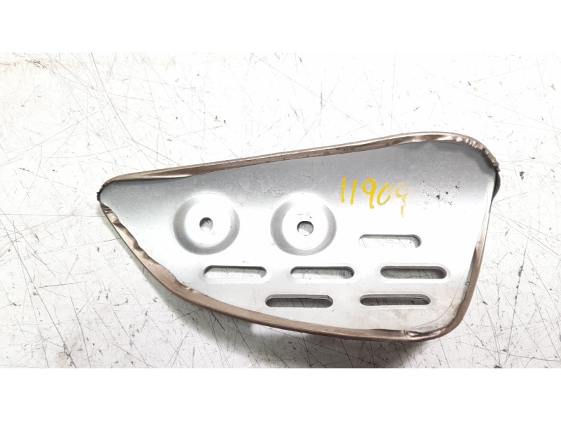 Recambio de moldura para triumph rocket 3 r referencia OEM IAM T2050456  