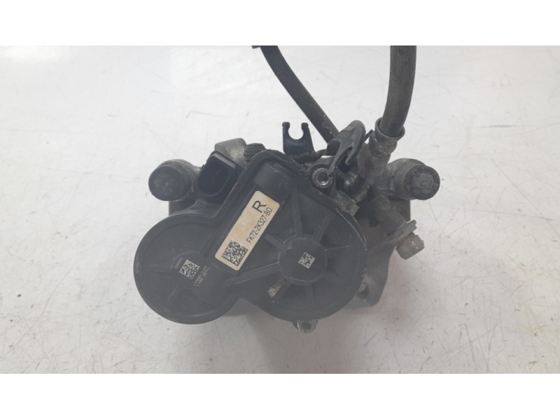 Recambio de pinza de freno trasera derecha para land rover discovery sport (l550) 2.0 d 4x4 referencia OEM IAM FK722K327BD  