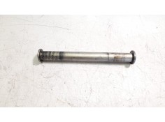 Recambio de eje trasero para triumph rocket 3 r referencia OEM IAM T2050432  