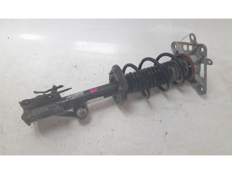 Recambio de amortiguador trasero derecho para jeep renegade suv (bu, b1, bv) 2.0 crd 4x4 referencia OEM IAM 00520361970  