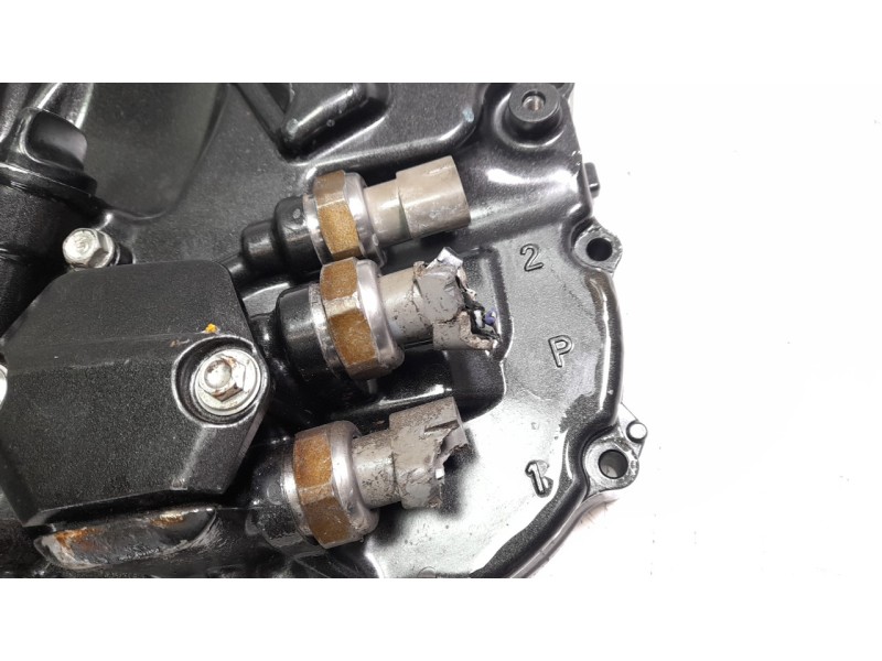 Recambio de carter derecho para honda x-adv referencia OEM IAM 11330MKHD01  