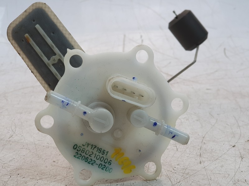 Recambio de bomba combustible para ktm 125 duke referencia OEM IAM JY171861  