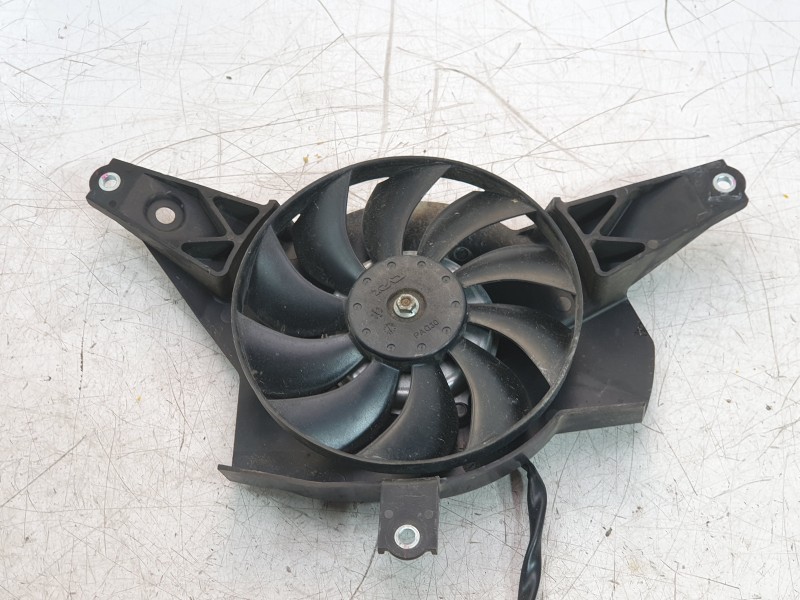 Recambio de electroventilador para yamaha yzf-r 7 yzf-r 7 referencia OEM IAM BEB124050000  