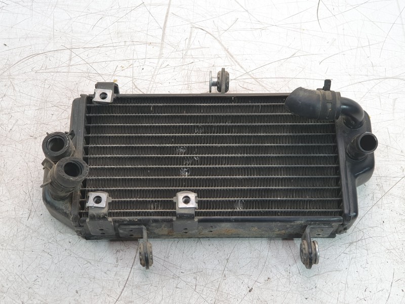 Recambio de radiador agua para zontes motorcycles zt125 -u referencia OEM IAM 1271200066000  