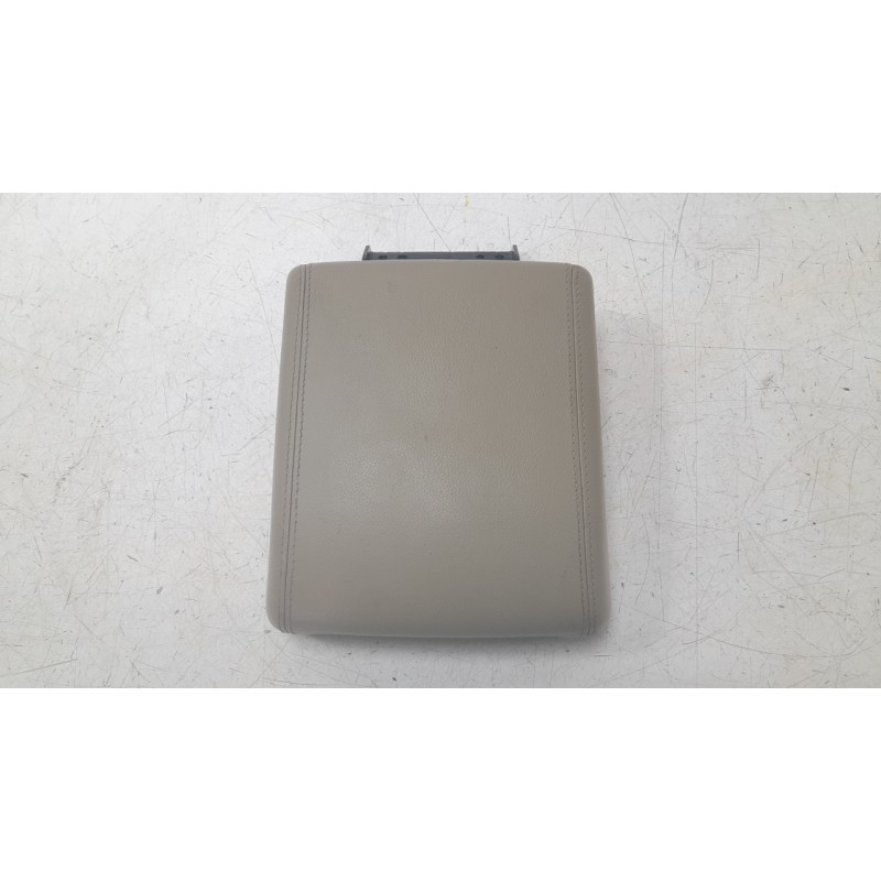 Recambio de apoyabrazos central para land rover discovery sport (l550) 2.0 d 4x4 referencia OEM IAM FK72045C74BD  