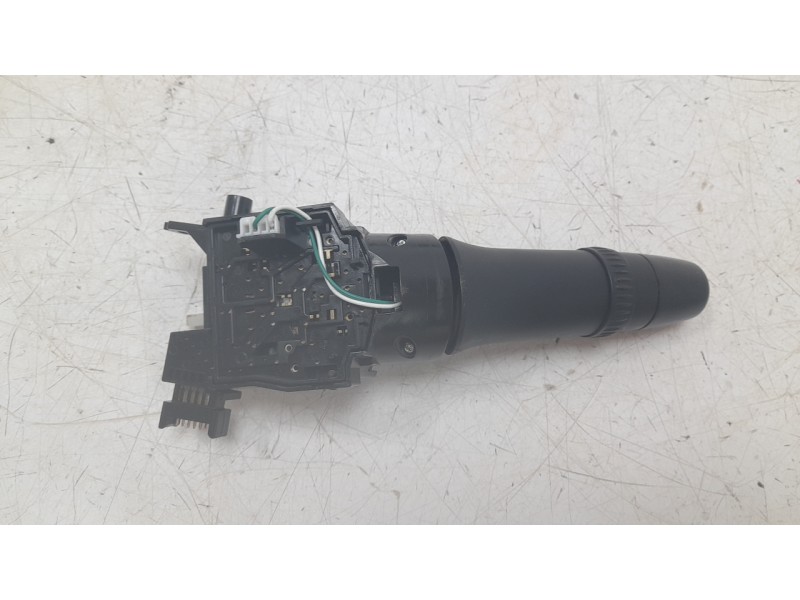 Recambio de rejilla aireadora para mitsubishi l 200 (kl0/kj0) basis doppelkabine 4wd referencia OEM IAM E532016  