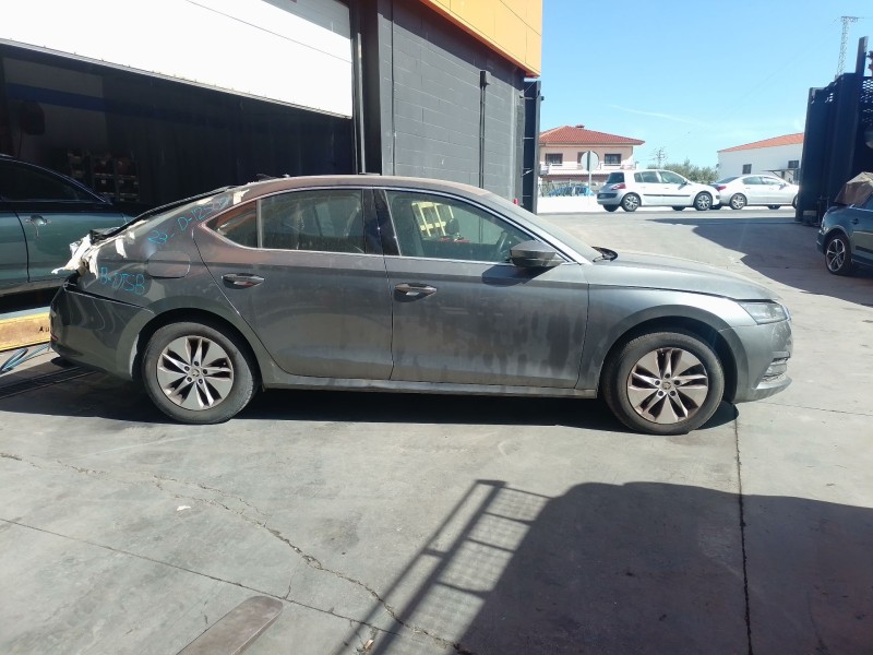 skoda octavia iv (nx3, nn3, pv3) del año 2023