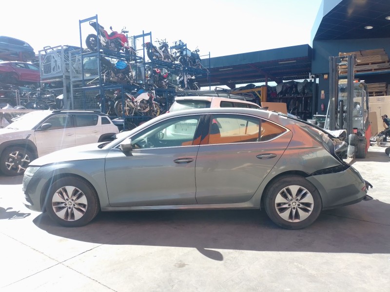 skoda octavia iv (nx3, nn3, pv3) del año 2023