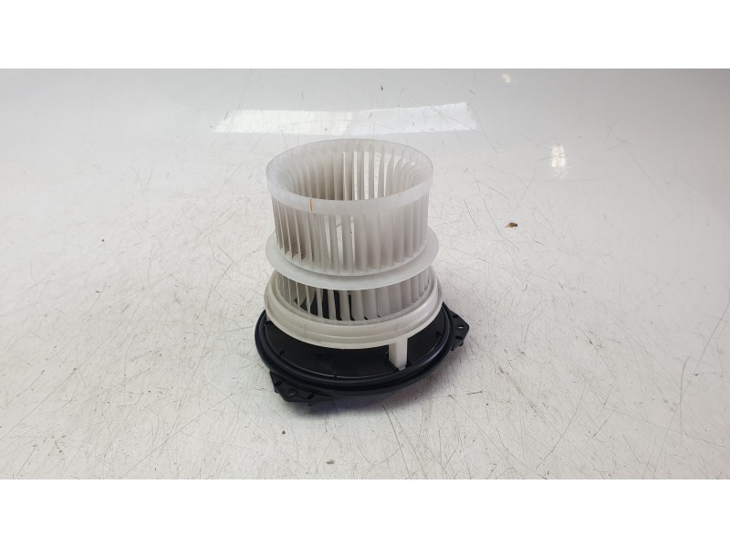 Recambio de ventilador calefaccion para toyota rav 4 v (_a5_, _h5_) 2.5 hybrid (axah52) referencia OEM IAM G923033050  