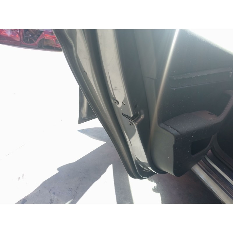 Recambio de cerradura puerta trasera izquierda para skoda octavia iv (nx3, nn3, pv3) 2.0 tdi referencia OEM IAM   