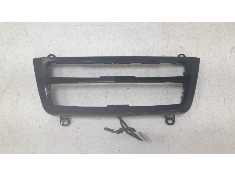 Recambio de moldura para bmw 3 (f30, f80) 340 i xdrive referencia OEM IAM 935893903  