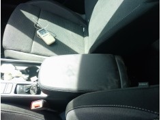 Recambio de apoyabrazos central para skoda octavia iv (nx3, nn3, pv3) 2.0 tdi referencia OEM IAM   