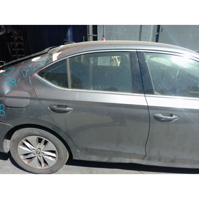 Recambio de puerta trasera derecha para skoda octavia iv (nx3, nn3, pv3) 2.0 tdi referencia OEM IAM   