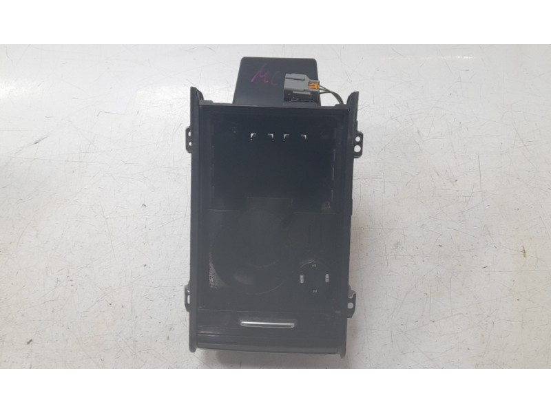 Recambio de guantera para land rover discovery sport (l550) 2.0 d 4x4 referencia OEM IAM FK72045H62B  