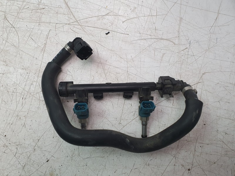 Recambio de rampa inyectora para yamaha yzf-r 7 yzf-r 7 referencia OEM IAM 1WS139380000  