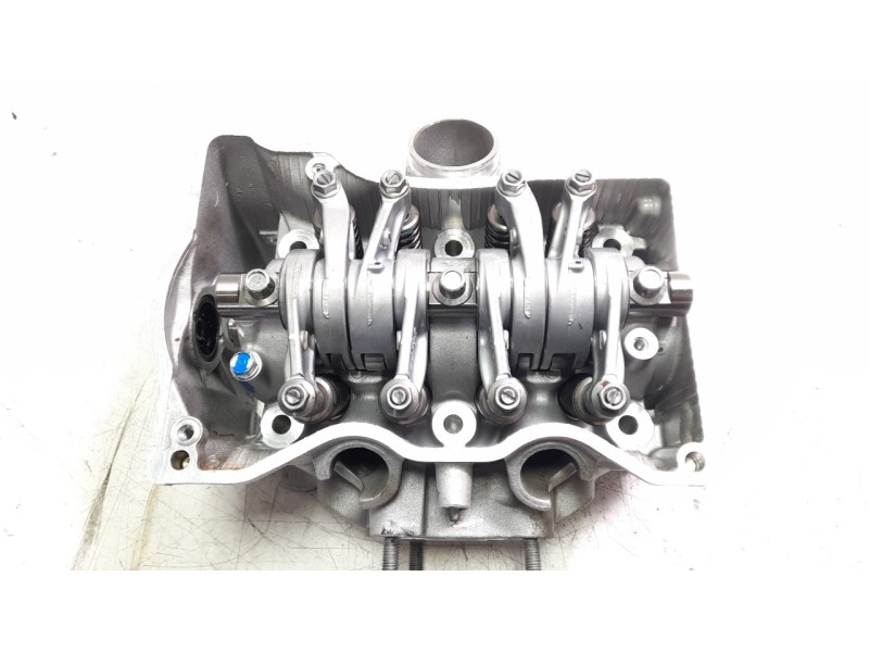 Recambio de culata para honda x-adv referencia OEM IAM 12200MKTD00  