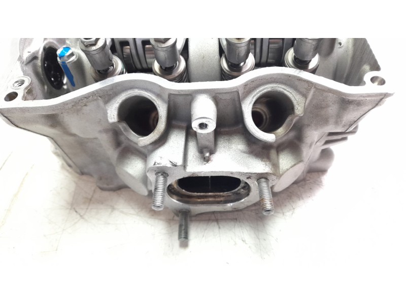 Recambio de culata para honda x-adv referencia OEM IAM 12200MKTD00  