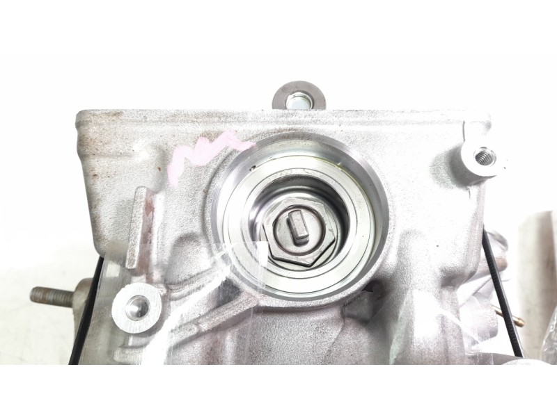 Recambio de culata para honda x-adv referencia OEM IAM 12200MKTD00  