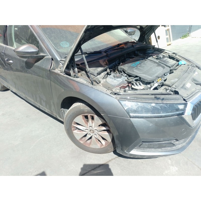 Recambio de brazo suspension inferior delantero derecho para skoda octavia iv (nx3, nn3, pv3) 2.0 tdi referencia OEM IAM   