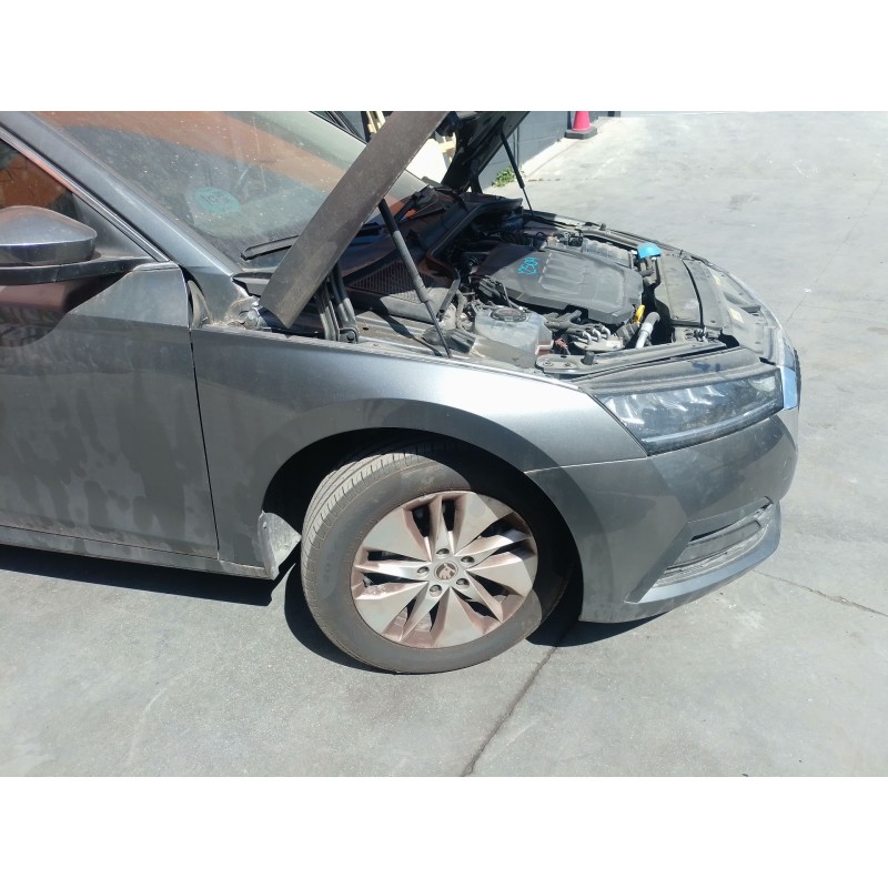 Recambio de mangueta delantera derecha para skoda octavia iv (nx3, nn3, pv3) 2.0 tdi referencia OEM IAM   