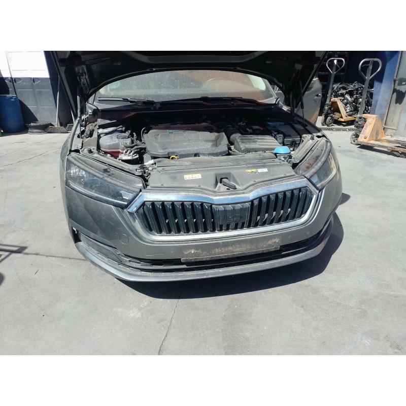 Recambio de refuerzo paragolpes delantero para skoda octavia iv (nx3, nn3, pv3) 2.0 tdi referencia OEM IAM   