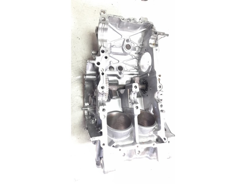 Recambio de carter para honda x-adv referencia OEM IAM 11000MKTD00  