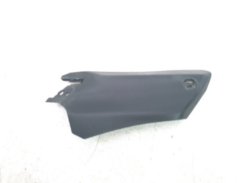 Recambio de moldura para yamaha yzf-r 7 yzf-r 7 referencia OEM IAM BEB28229  