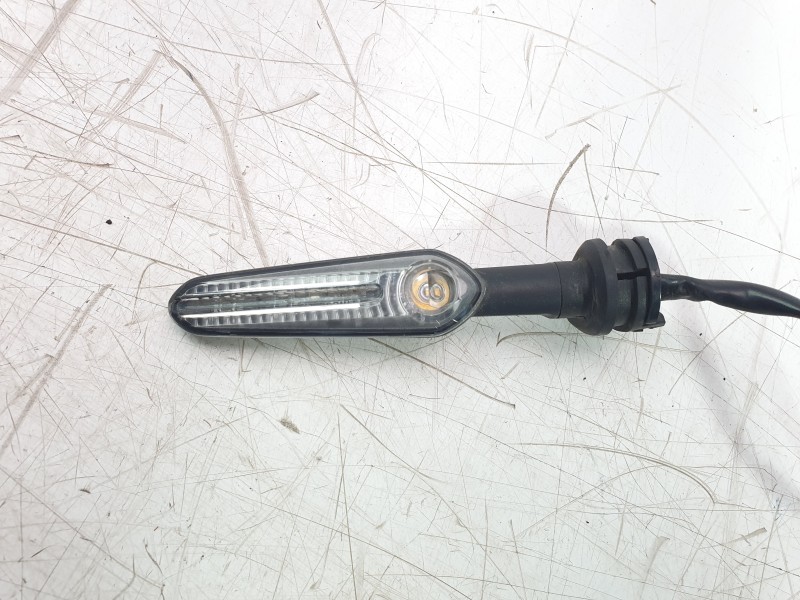 Recambio de piloto delantero derecho para yamaha yzf-r 7 yzf-r 7 referencia OEM IAM BEB833200000  