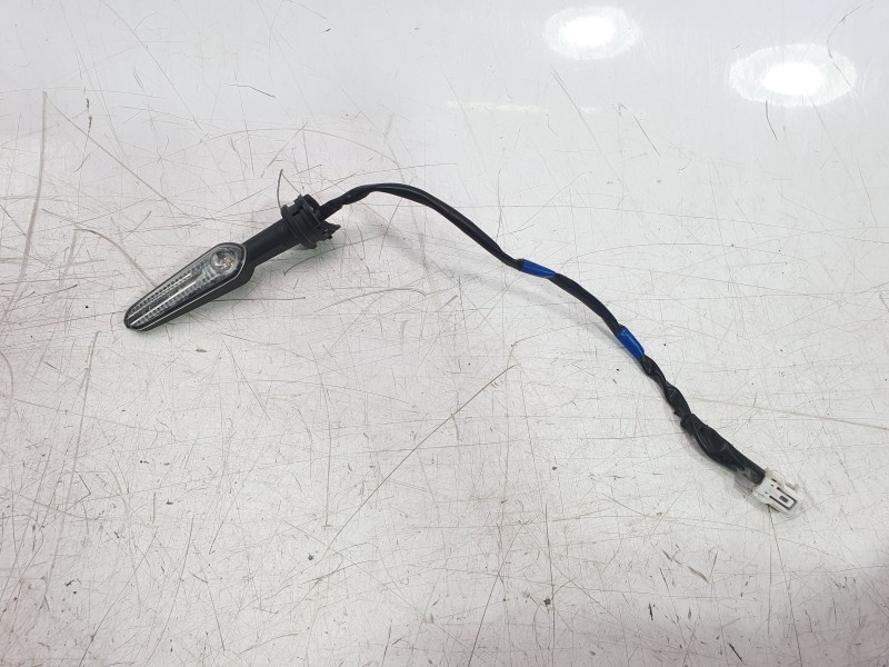 Recambio de piloto delantero derecho para yamaha yzf-r 7 yzf-r 7 referencia OEM IAM BEB833200000  