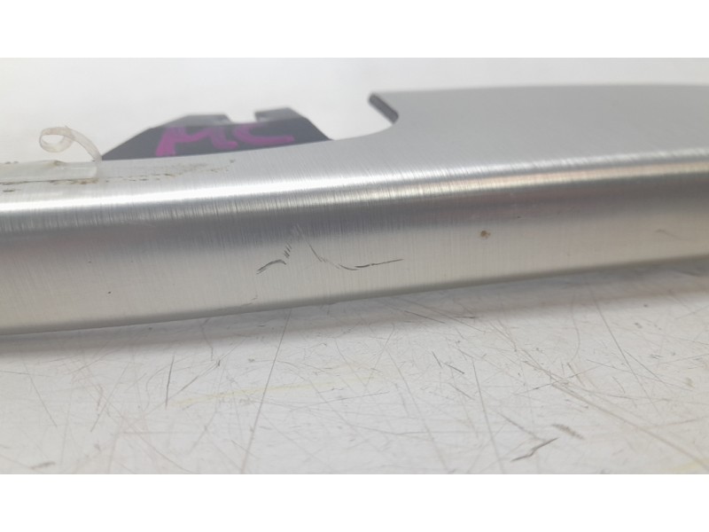 Recambio de moldura para land rover discovery sport (l550) 2.0 d 4x4 referencia OEM IAM FK72640E72BE  