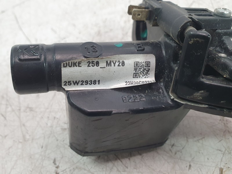 Recambio de bomba freno para ktm 125 duke referencia OEM IAM 93313001033  
