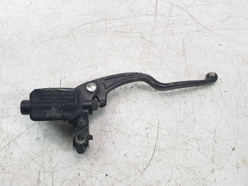 Recambio de bomba freno para ktm 125 duke referencia OEM IAM 93313001033  