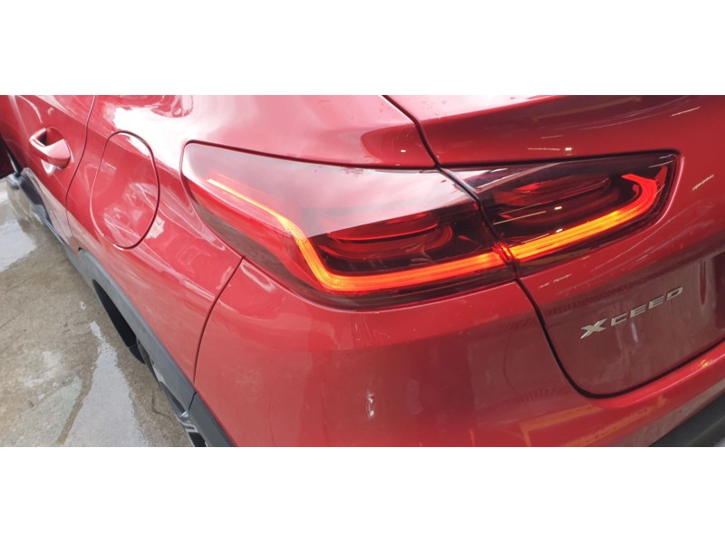 Recambio de piloto trasero izquierdo para kia xceed drive referencia OEM IAM 92401J7350  