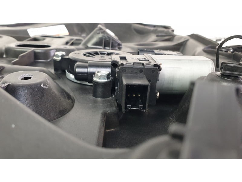 Recambio de motor elevalunas delantero izquierdo para mazda 2 hatchback (dl, dj) 1.5 skyactiv-g referencia OEM IAM DA6R5997XB  