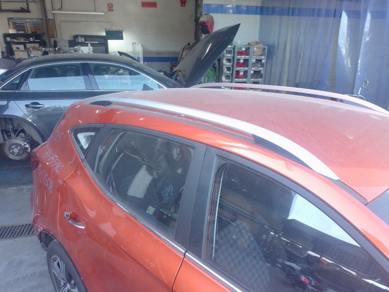 Recambio de barras techo para mg zs suv (azs1) 1.5 vti referencia OEM IAM   