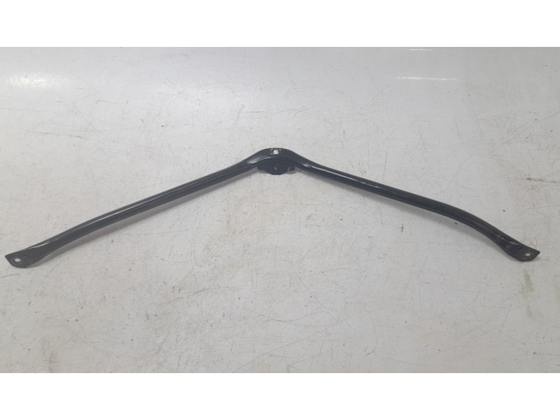 Recambio de travesaño superior para bmw x1 (f48) sdrive 18 d referencia OEM IAM 743454901  