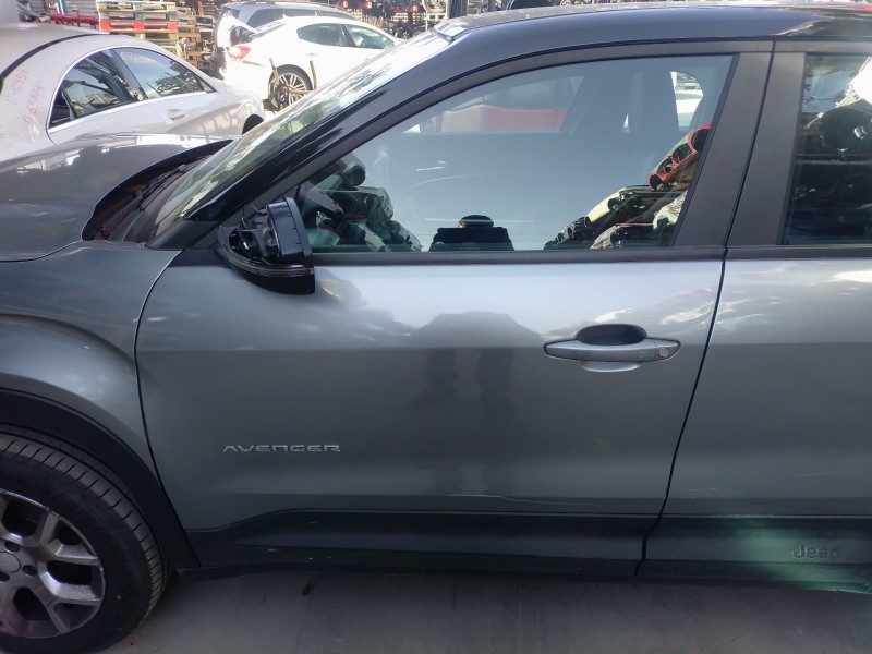 Recambio de puerta delantera izquierda para jeep avenger referencia OEM IAM   