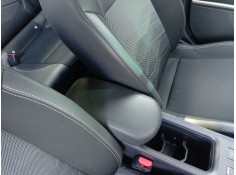 Recambio de apoyabrazos central para jeep avenger referencia OEM IAM   