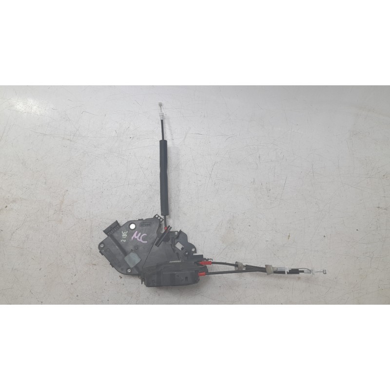 Recambio de cerradura puerta delantera izquierda para land rover discovery sport (l550) 2.0 d 4x4 referencia OEM IAM FK72203A29A