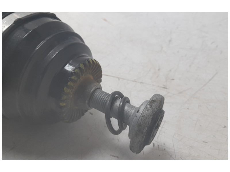 Recambio de transmision delantera izquierda para bmw x1 (f48) sdrive 18 d referencia OEM IAM 848264501  