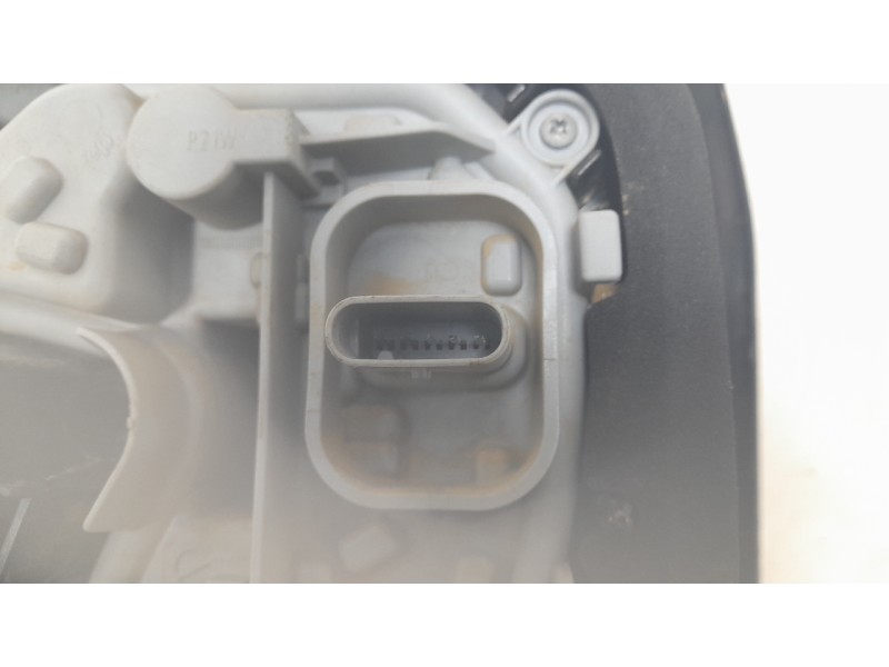 Recambio de piloto trasero derecho para jeep renegade suv (bu, b1, bv) 2.0 crd 4x4 referencia OEM IAM 51964231DX  LLL401