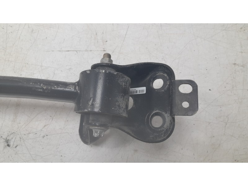 Recambio de soporte brazo suspension trasero derecho para jeep renegade suv (bu, b1, bv) 2.0 crd 4x4 referencia OEM IAM 62113654